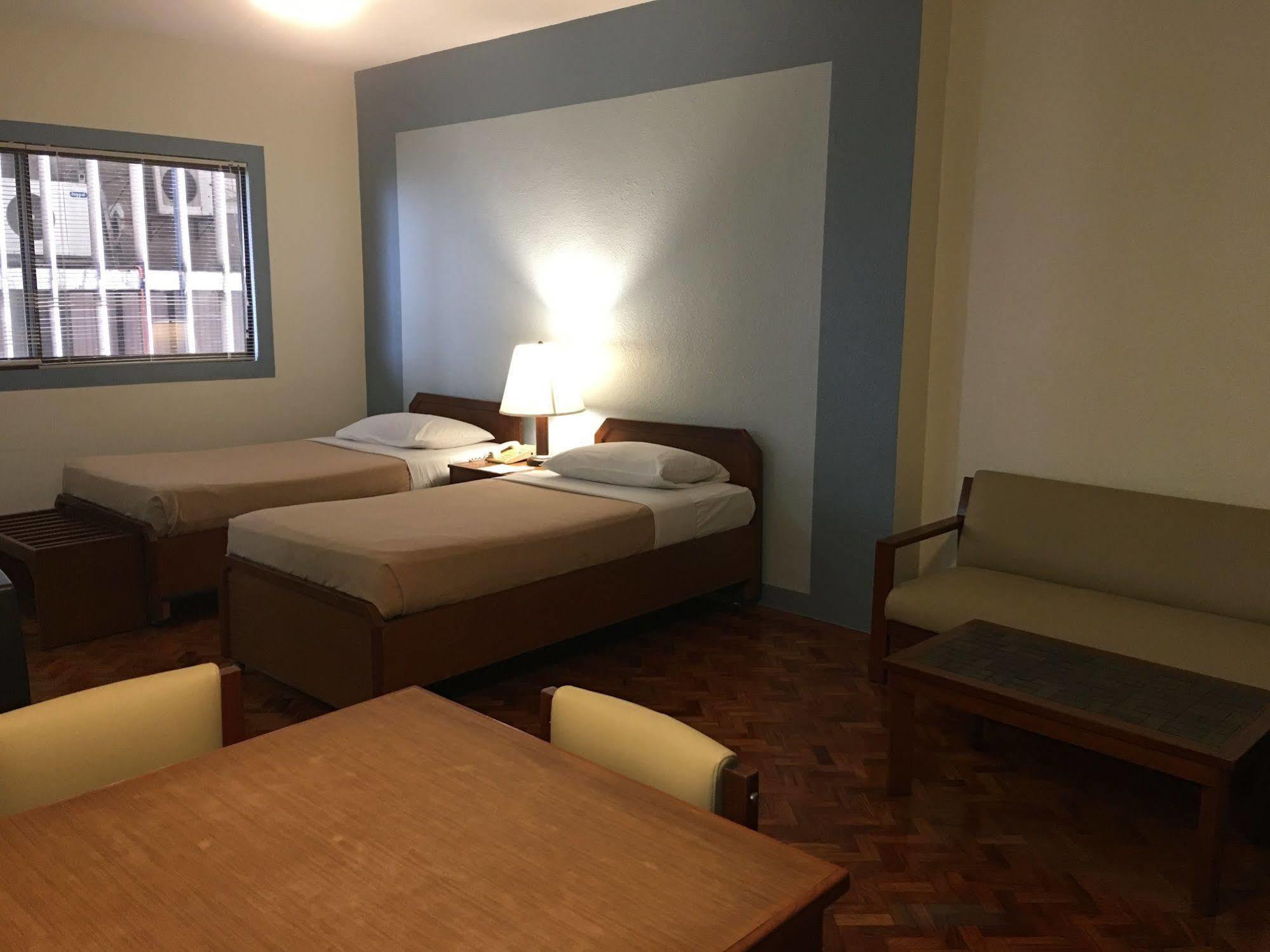 Sunny Bay Suites Manila Dış mekan fotoğraf